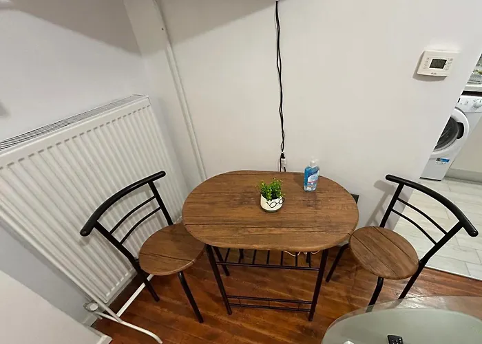 아파트 Calm Corner Delfon 테살로니키