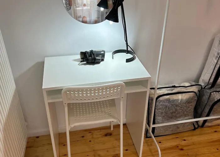 Calm Corner Delfon 公寓 *