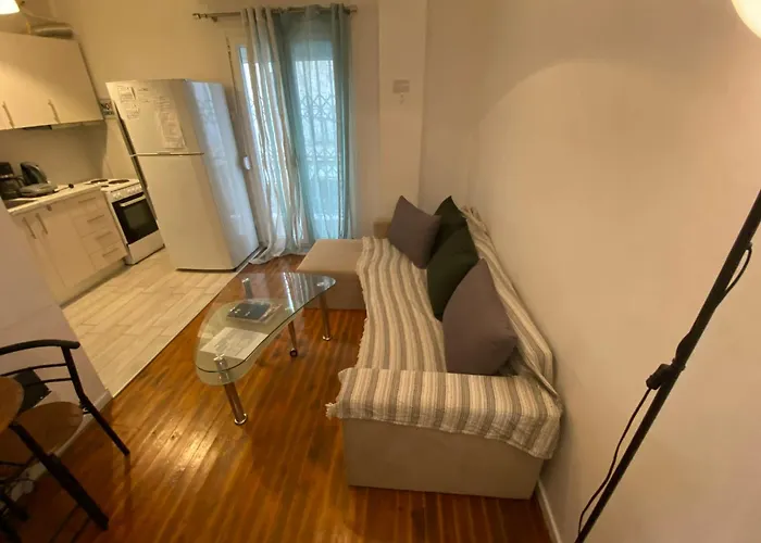 公寓 Calm Corner Delfon 塞萨洛尼基