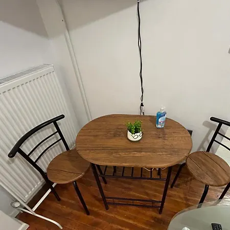 아파트 Calm Corner Delfon 테살로니키